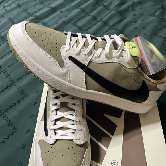 Jordan 1 Low Golf X Travis Scott SIZE 15 Super RARE. Golf. Travis Scott. Jordan1 - Picture 3 of 17